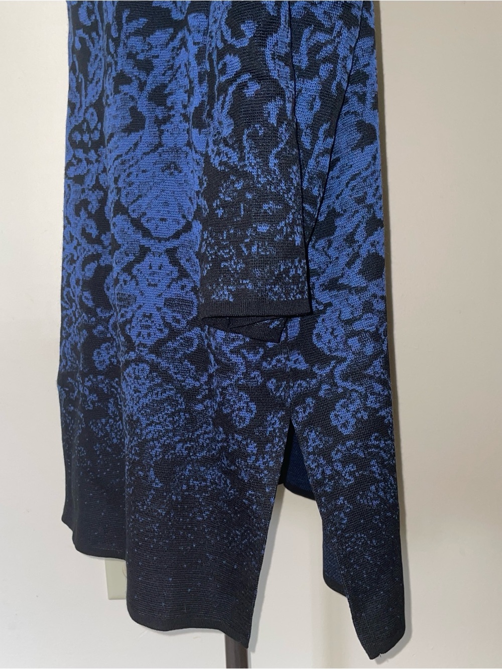 Ming Wang Blue and Black Floral Jacquard Sweater Tunic clasp front - Picture 3 of 8